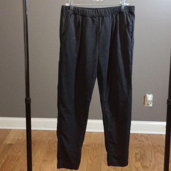 M CAbi Bianca washed black tapered drawstring pull on pants - Picture 6 of 16